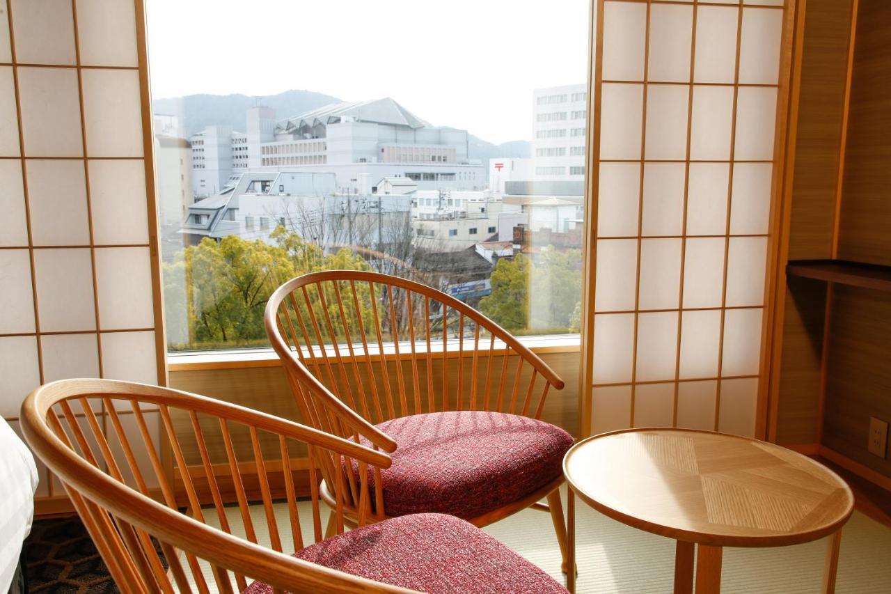 The Shiroyama Terrace Tsuyama Villa Exterior foto